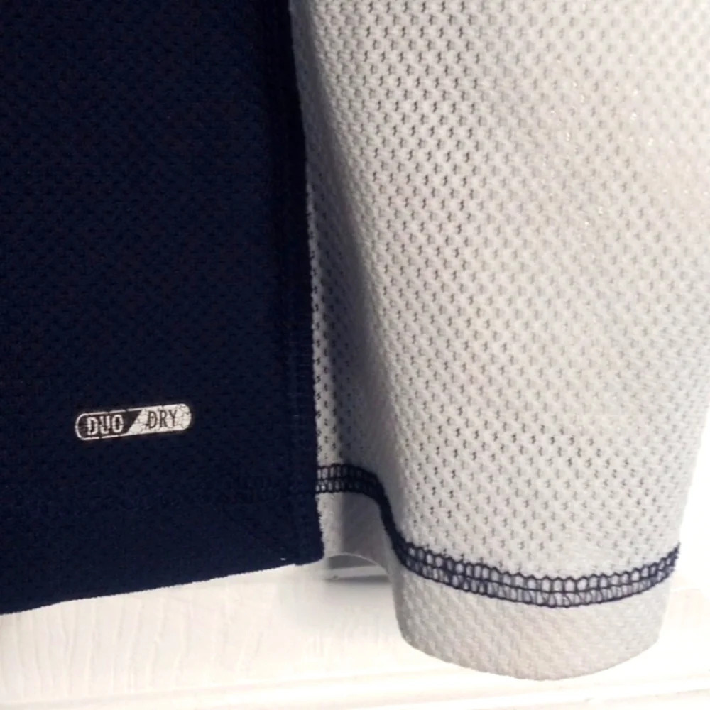Champion Duo Dry Athletic Tee shirt. Medium. C239 - Picture 5 of 9
